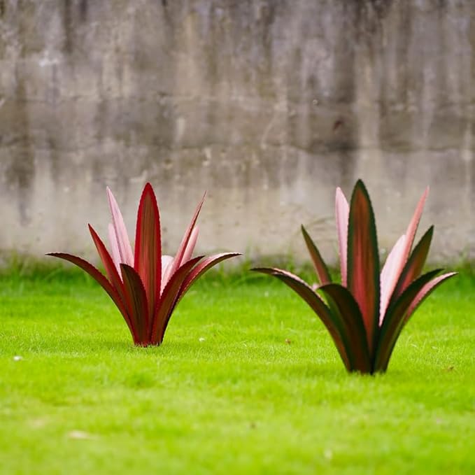 Metal Agave Plant Home Decor, Enlarge Thickened Metal Agave Garden Art for Outdoor Decor, Patio Lawn, Garden Sculpture Statue(Red)