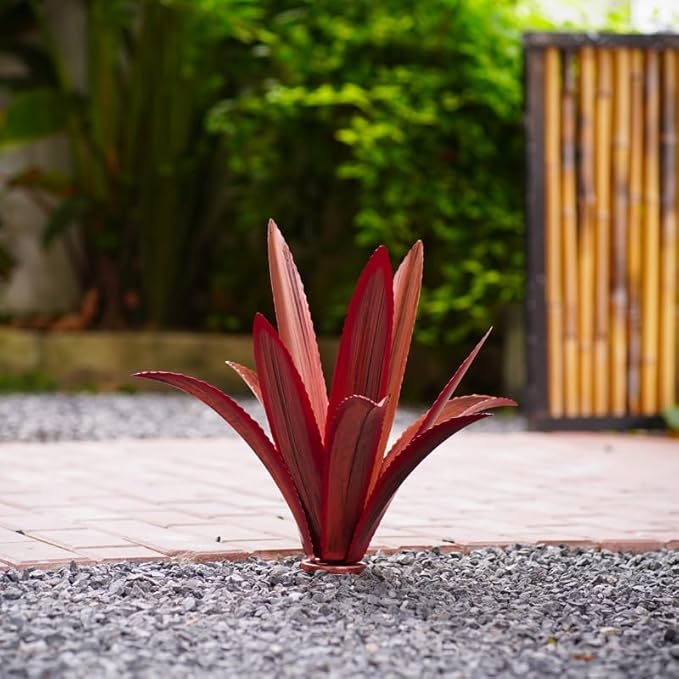 Metal Agave Plant Home Decor, Enlarge Thickened Metal Agave Garden Art for Outdoor Decor, Patio Lawn, Garden Sculpture Statue(Red)