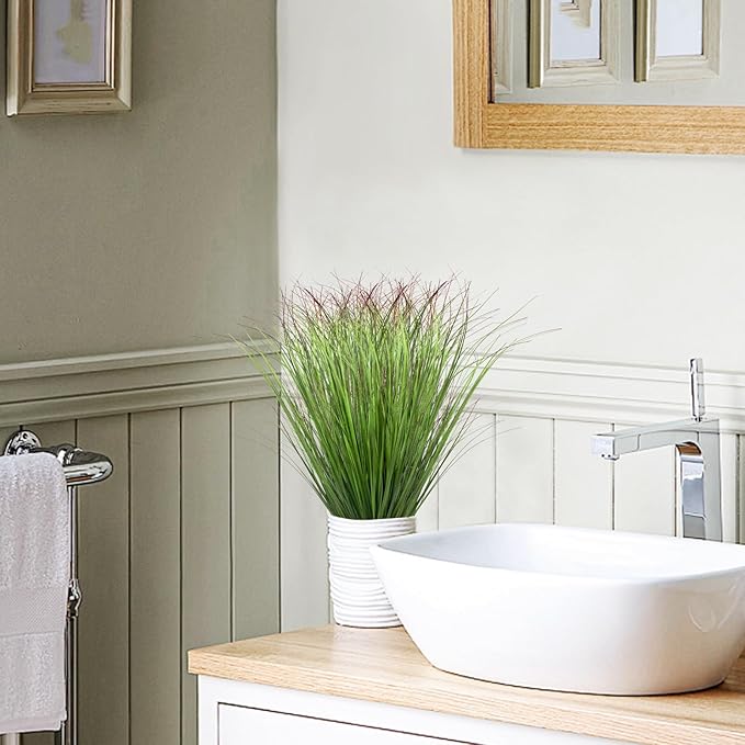 40 Bundles Fake Grass Plants Artificial Plants Outdoor Faux Plants Tall Shrubs Wheat Grass Greenery Stems UV Resistant Onion Grss for Outside Planters Indoor Room Vase Home Decor（Green Red Tail）