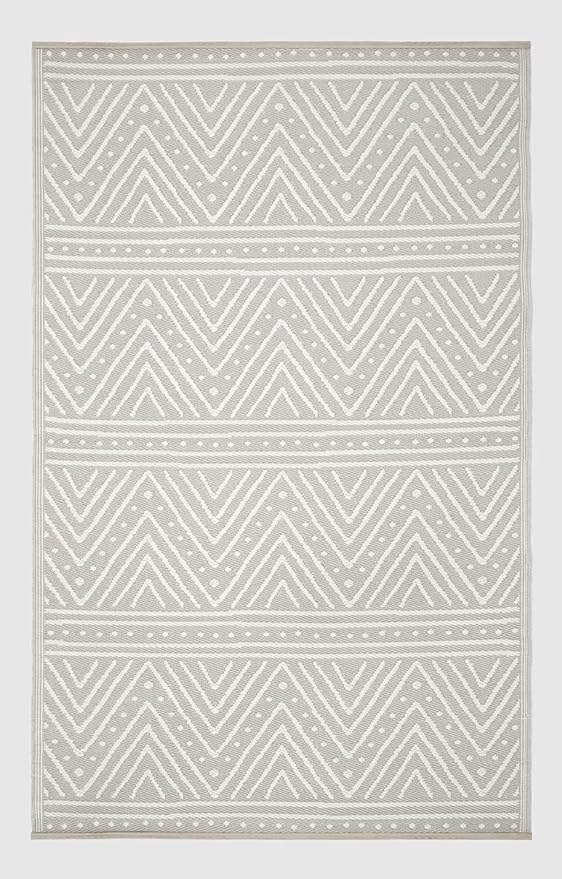 Fab Habitat Chevron Outdoor Rug - Waterproof, Fade Resistant, Crease-Free - Premium Recycled Plastic - Striped - Patio, Porch, Deck, Balcony - Patan - Beige - 5 x 8 ft