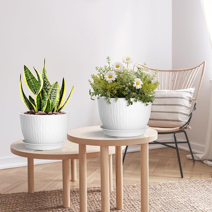 Plant Pots 12/10/9 Inch Pots, Set of 3 Plastic Planters with Drainage Holes and Saucers,Plastic Flower Pots,Nursery Planting Pot for Indoor Out Door Plants（White）