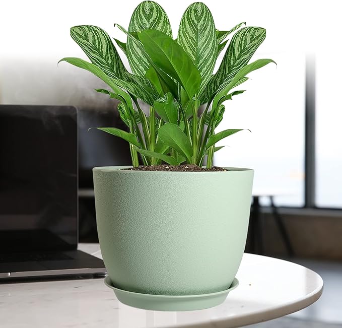Modern Plant Pots Set, 9/8/7.5 inch Plastic Planters for Indoor Plants, Stylish Flower Pots with Drainage Holes and Saucers for House Plants and Flowers, Green