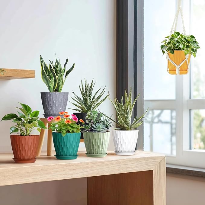 7 inch Plant Pots for Indoor Outdoor Plants, 5 Pack Thick Flowers Pots with Drainage Holes and Saucers, 3D Modern Wave Texture Plastic Planter Pots for House Plants, Black