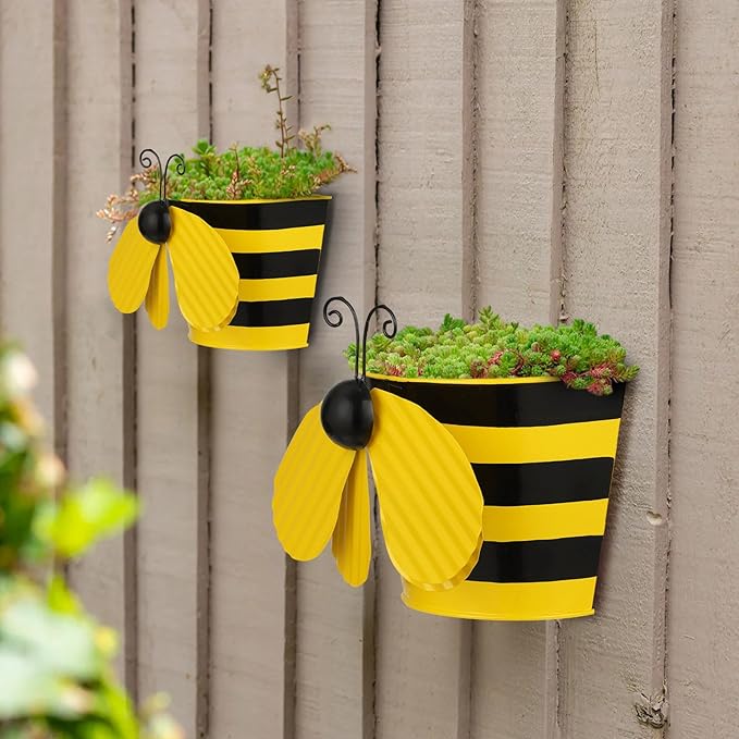 BAYN Set of 2 Bee Wall Hanging Planter Decor Art, Metal Wall Mounted Planters Garden Yard Decorative Flower Pot Indoor Outdoor Wall Planter Succulent Plant Container