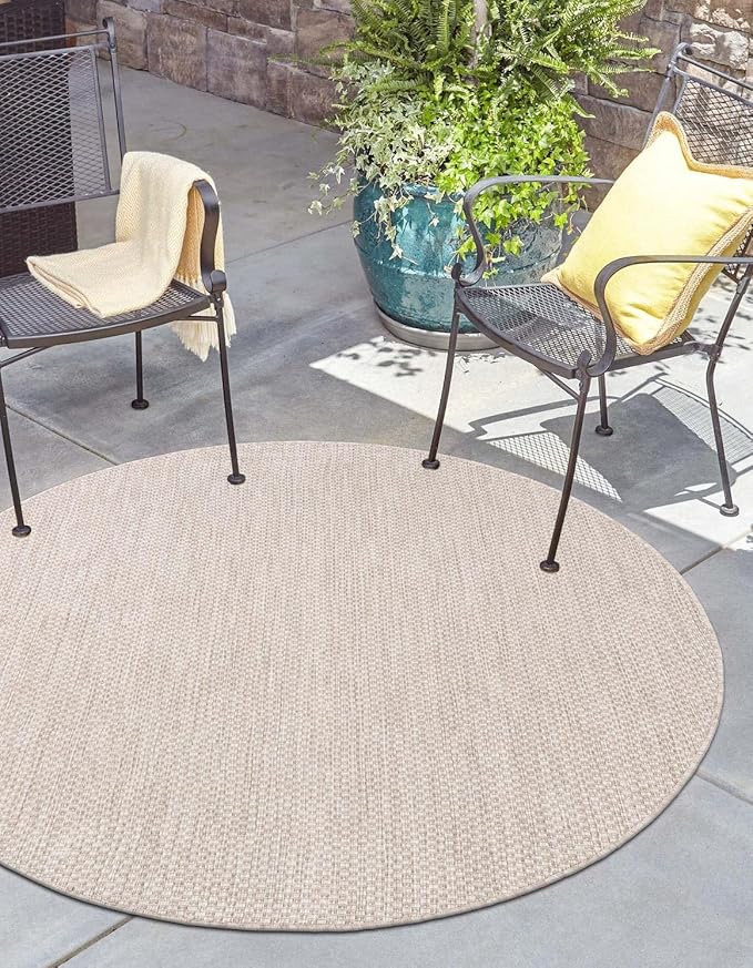 Unique Loom Outdoor Solid Collection Area Rug (5' 3" Round Beige/Ivory)