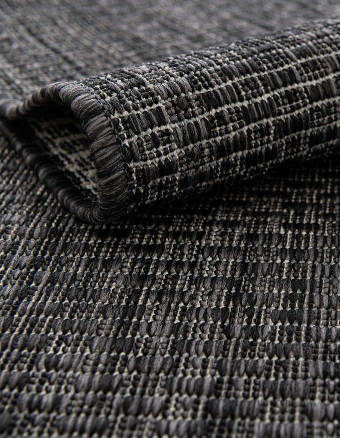 Unique Loom Outdoor Solid Collection Area Rug (6' 1" Square Black/Ivory)