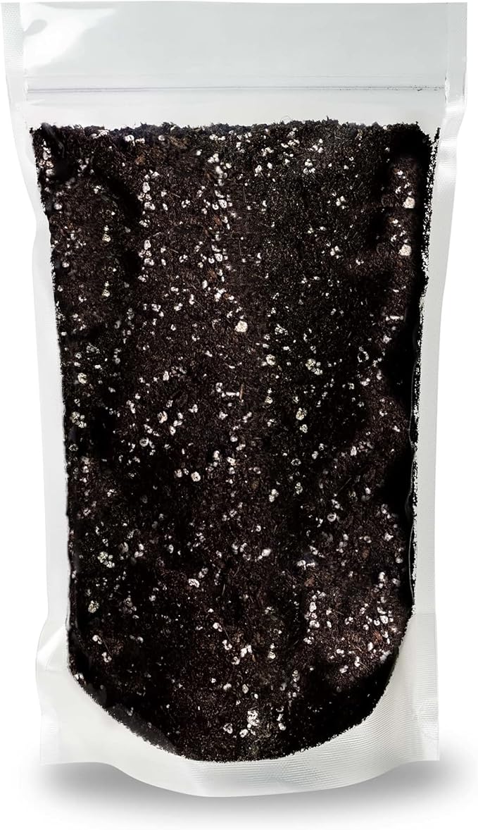 Gardenera Premium Organic Potting Soil, Succulent & Cactus Soil Mix, Fast Draining Pre-Mixed Blend - Horticultural Perlite (25%) + Peat Moss (75%) - Made in USA - 2 Quart