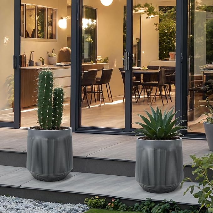 Plant Pots，Set of 2 Plastic Large Pots for Indoor Plants,Flower Pots Outdoor Planters with Drainage Hole and Seamless Saucer,(Gray 15Inches)